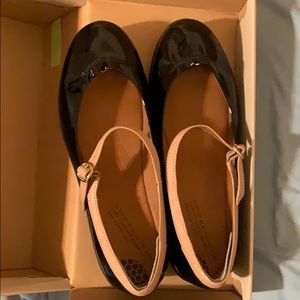 Fitflop patent leather Mary Jane black flats